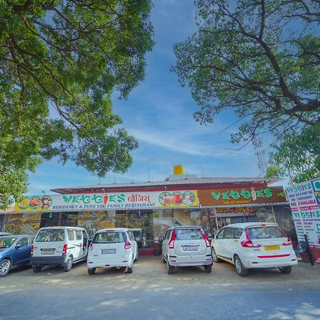 Veggies Residency & Pure Veg Restaurant Hotel Mahābaleshwar Exterior foto