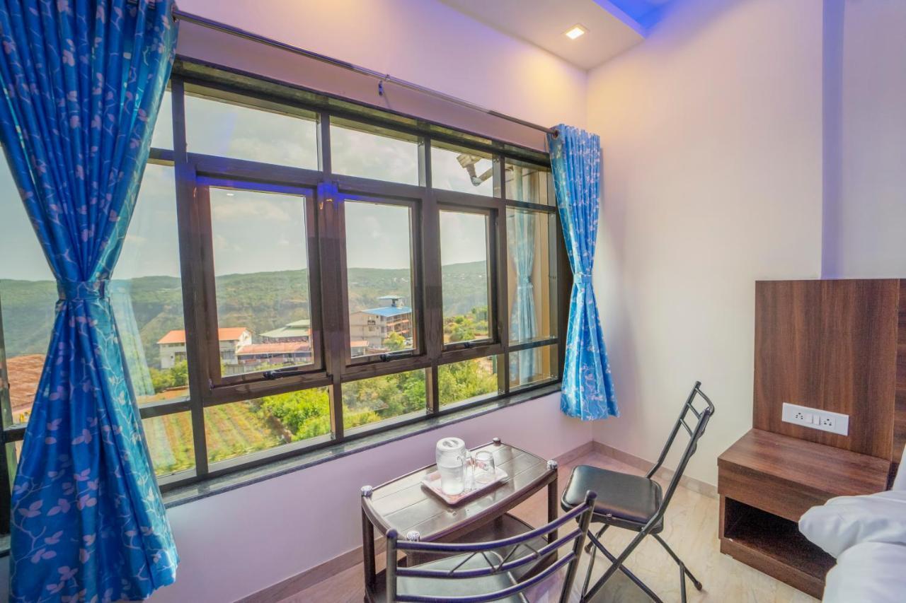Veggies Residency & Pure Veg Restaurant Hotel Mahābaleshwar Exterior foto
