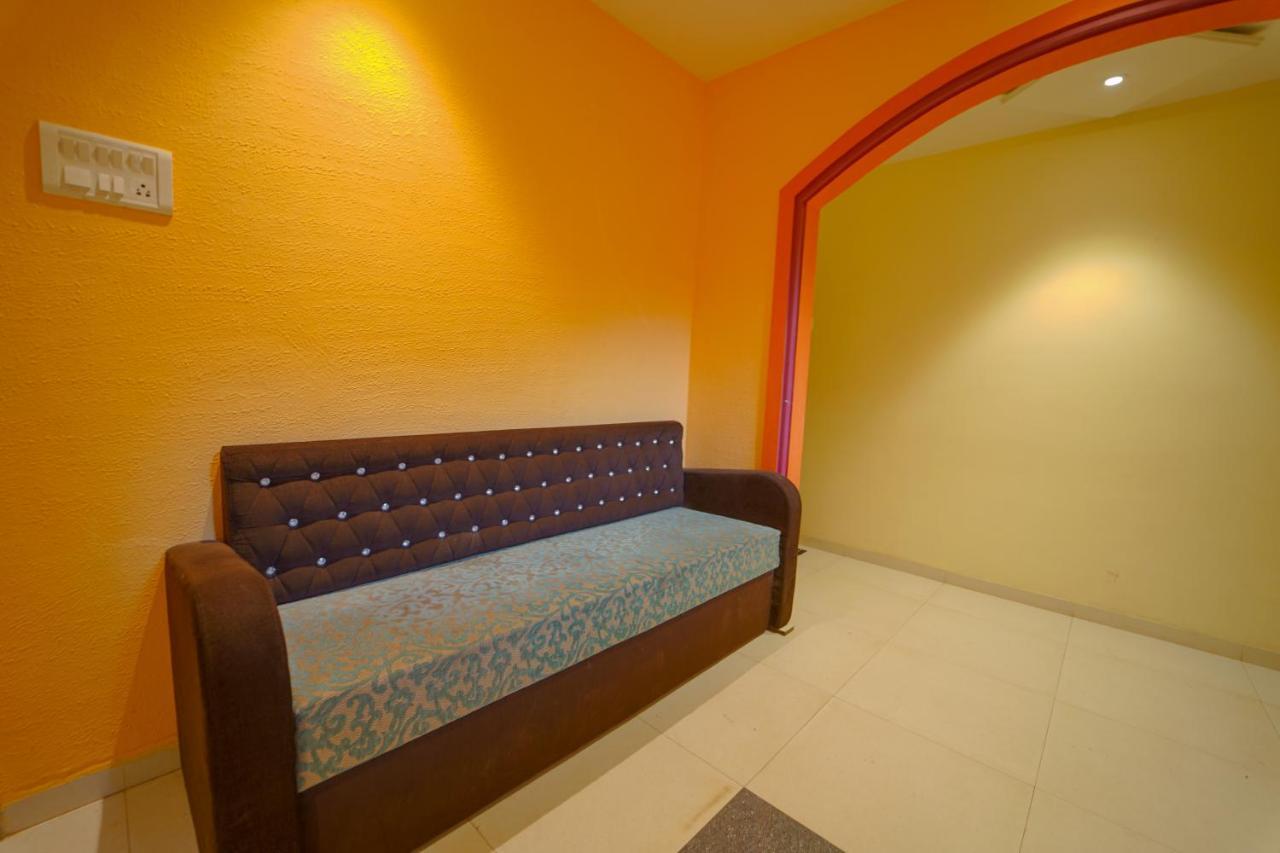 Veggies Residency & Pure Veg Restaurant Hotel Mahābaleshwar Exterior foto