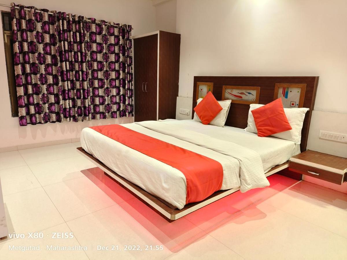 Veggies Residency & Pure Veg Restaurant Hotel Mahābaleshwar Exterior foto